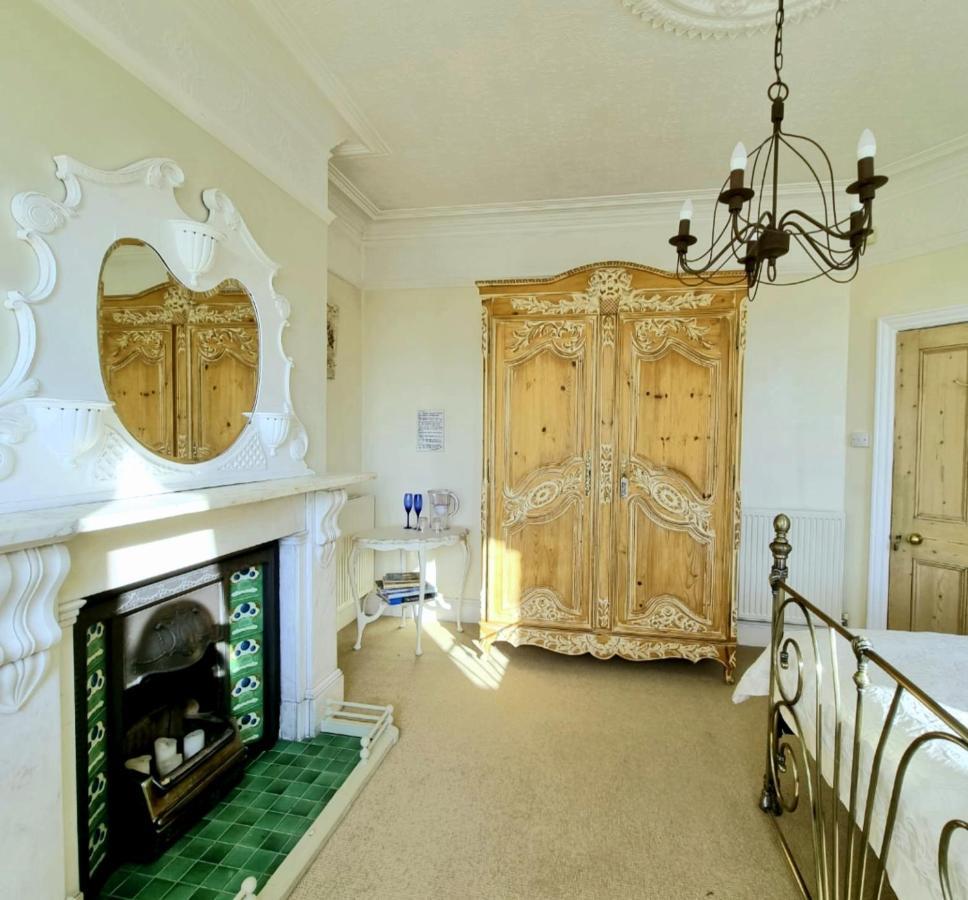 West Hill Retreat Edwardian Balcony Ensuite With Room Served Breakfast & Free Parking Хейстингс Екстериор снимка