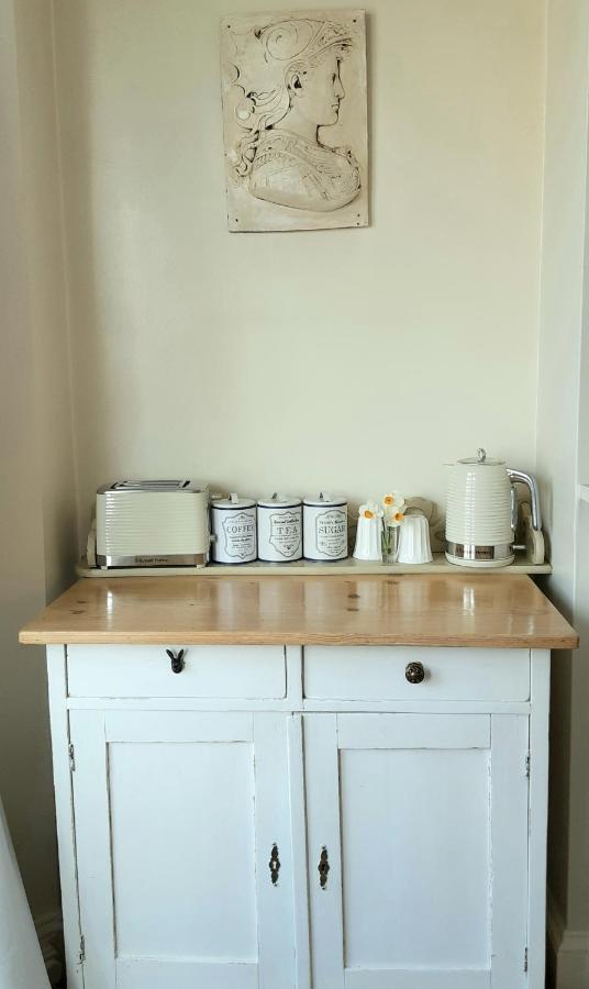 West Hill Retreat Edwardian Balcony Ensuite With Room Served Breakfast & Free Parking Хейстингс Екстериор снимка