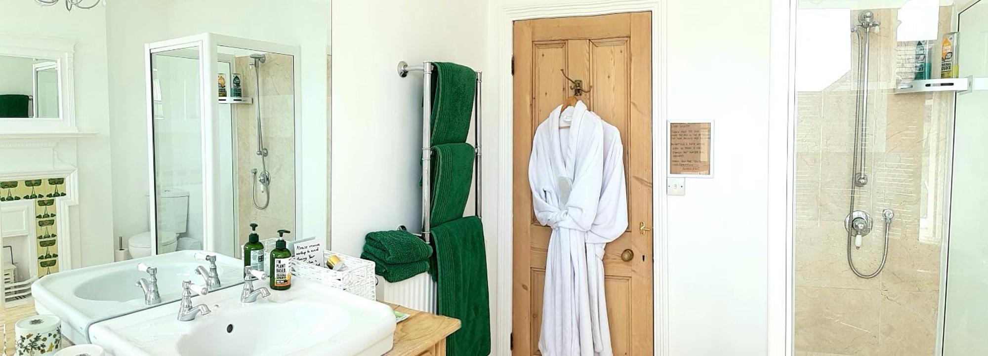 West Hill Retreat Edwardian Balcony Ensuite With Room Served Breakfast & Free Parking Хейстингс Екстериор снимка